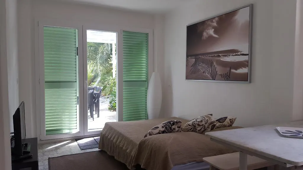 Le Mura Holiday Home Marina di Pietrasanta 0*,  Italy